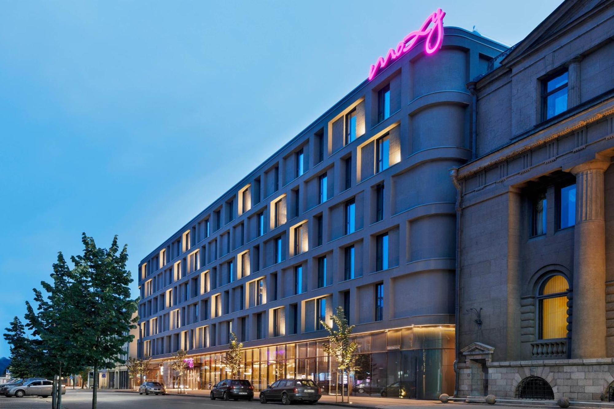 Moxy Kaunas Center Hotel Kültér fotó